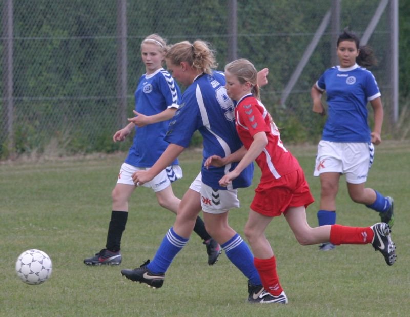 u14pigeraiatranbjergasa089.jpg